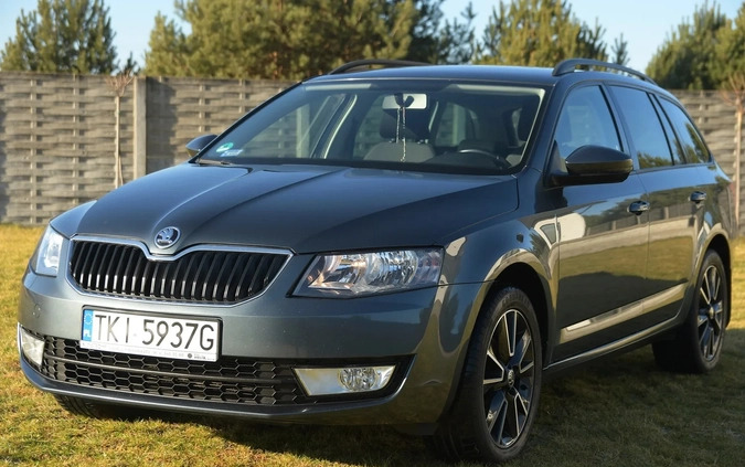 Skoda Octavia cena 43900 przebieg: 260000, rok produkcji 2016 z Ostróda małe 497